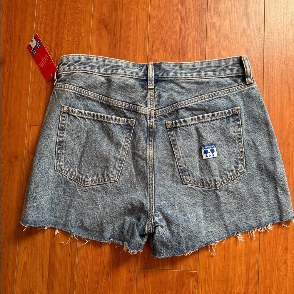 Old Navy Women's Blue Jean Shorts with Embroidered Details - Picture 2 of 2